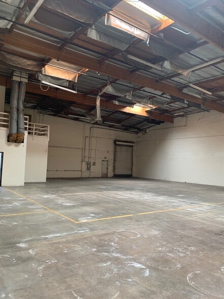 More Photos Of 100 S Reservoir St, Pomona Warehouse For Lease