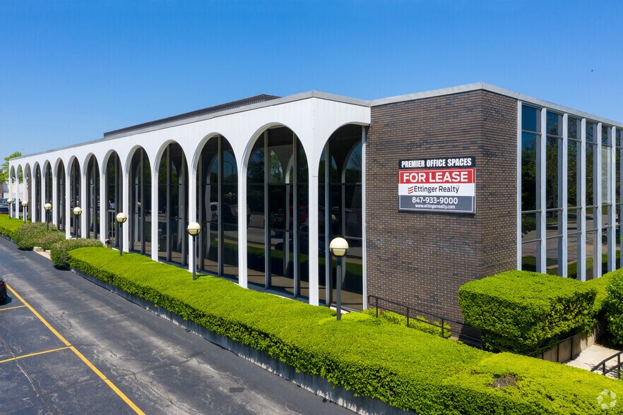 Primary Photo Of 7101 N Cicero Ave, Lincolnwood Office For Lease