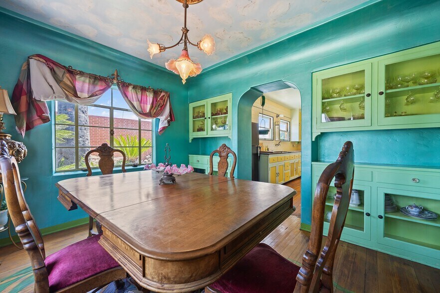 More Photos Of 720 W La Habra Blvd, La Habra General Retail For Sale