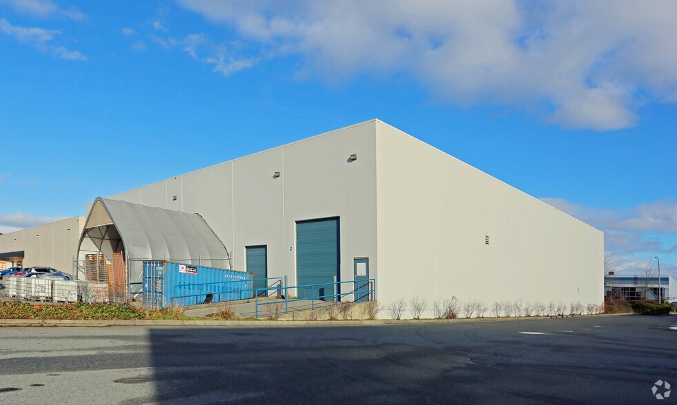 More Photos Of 7959 82nd St, Delta Warehouse For Lease