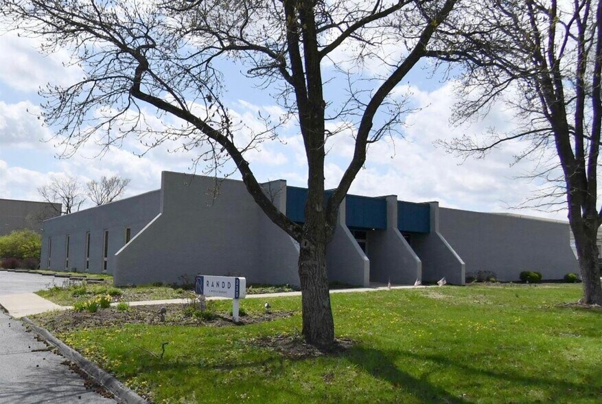 Primary Photo Of 330 Progress Rd, Dayton Office For Sale