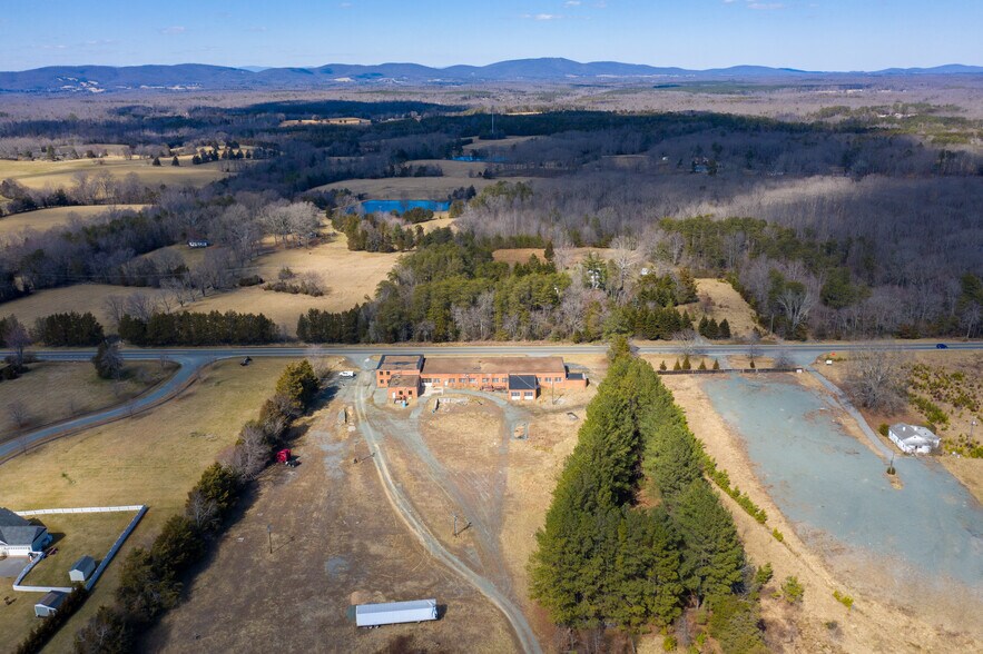 More Photos Of 2428 Richmond Rd, Troy Auto Salvage Facility For Sale