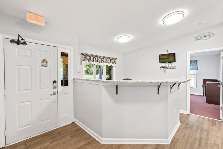 More Photos Of 5755 Courthouse Rd, Spotsylvania Office Residential For Lease