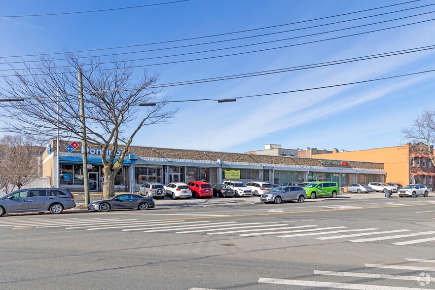 Primary Photo Of 2721 Bronxwood Ave, Bronx Unknown For Lease