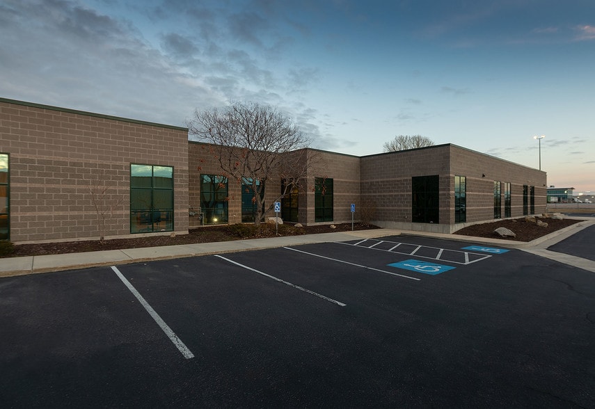 More Photos Of 3131 W 2210 S, Salt Lake City Office For Sale