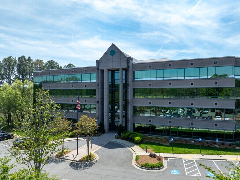 More Photos Of 6455 E Johns Xing, Johns Creek Office For Lease