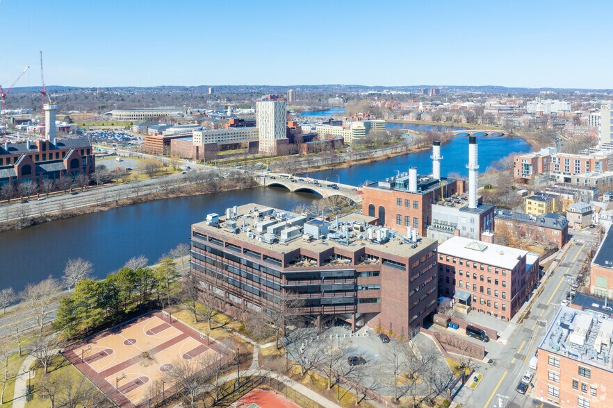 More Photos Of 840 Memorial Dr, Cambridge Office For Lease