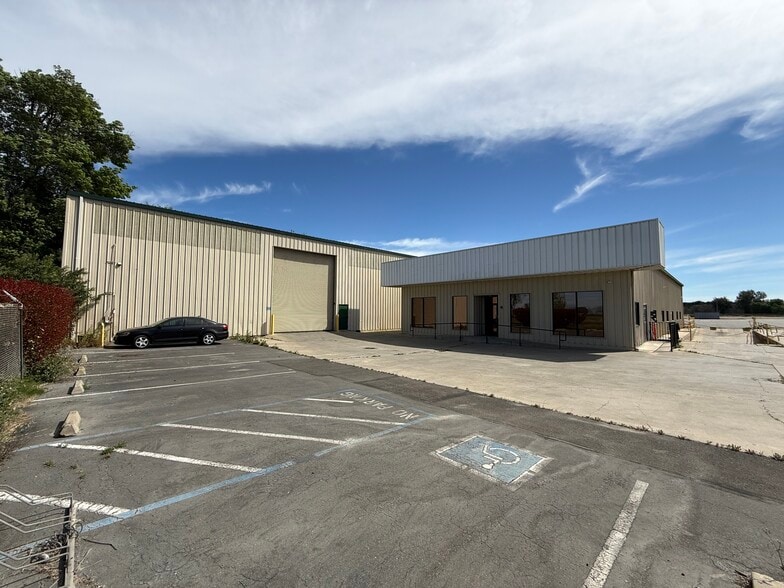 Primary Photo Of 2400 Cooper Ave, Merced Warehouse For Sale