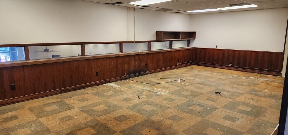 More Photos Of 4001-4015 N Oakland Ave, Milwaukee Apartments For Lease