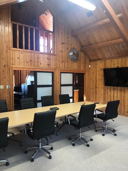 More Photos Of 4225 E Highway 290, Dripping Springs Office For Sale