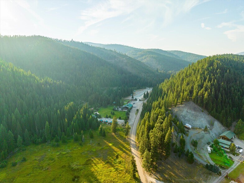 More Photos Of 7000 Graves Creek Rd, Lolo Bar For Sale