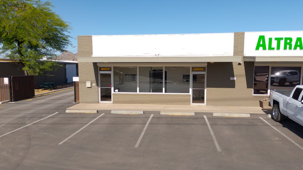 More Photos Of 16624 N 32nd St, Phoenix Storefront Retail Office For Lease