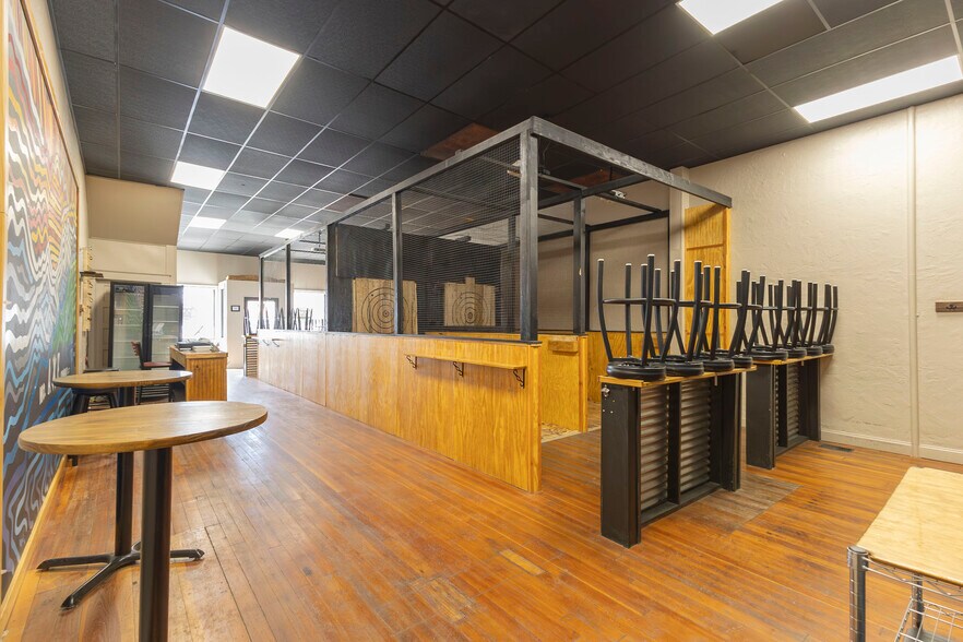 More Photos Of 535 W Reed St, Moberly General Retail For Sale
