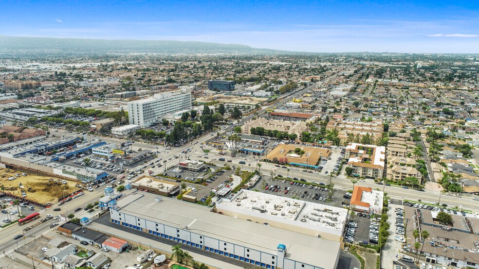 More Photos Of 21600-21602 S Vermont Ave, Torrance Unknown For Lease