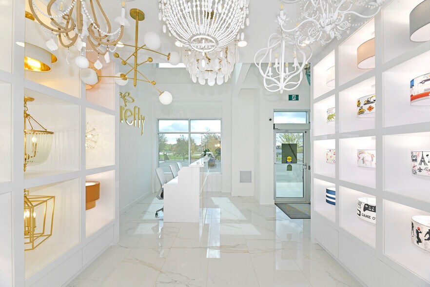 More Photos Of 200 Mostar St, Whitchurch-Stouffville Light Distribution For Lease