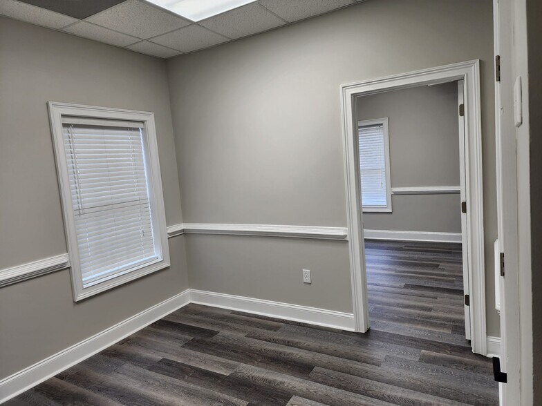 More Photos Of 485 S Perry St, Lawrenceville Coworking Space