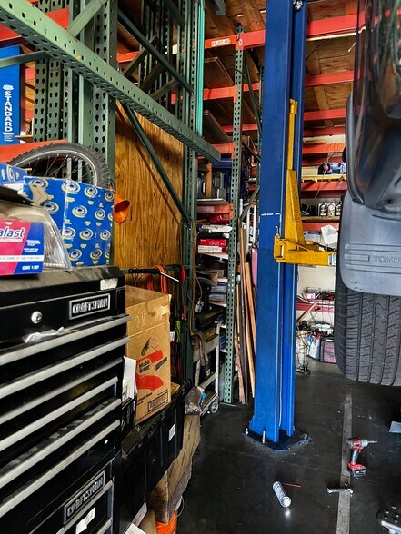 More Photos Of 11841 Washington Blvd, Whittier Auto Repair For Lease