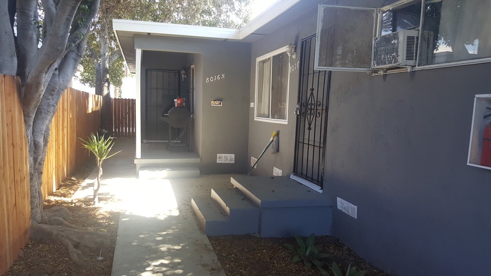 More Photos Of 8016 S Western Ave, Los Angeles Apartments For Sale