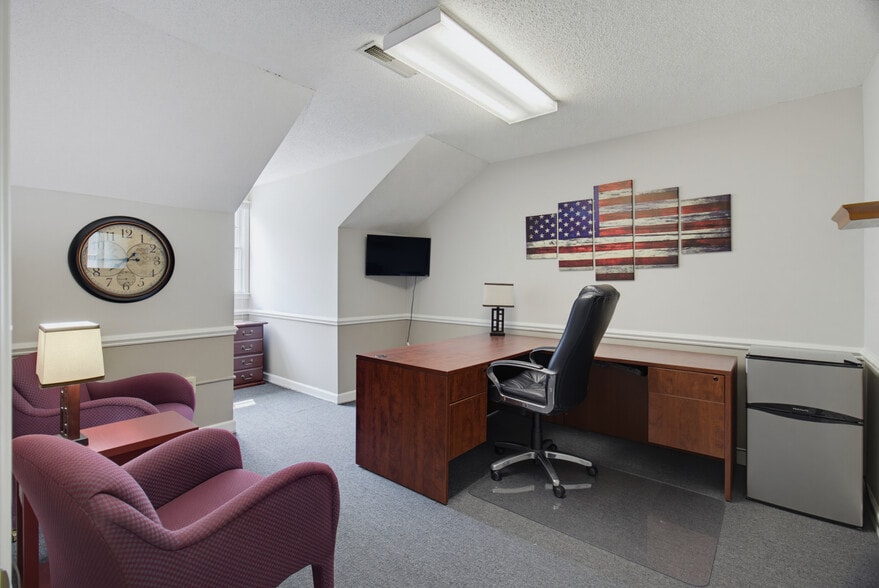 More Photos Of 701 W Main St, Jamestown Office For Sale