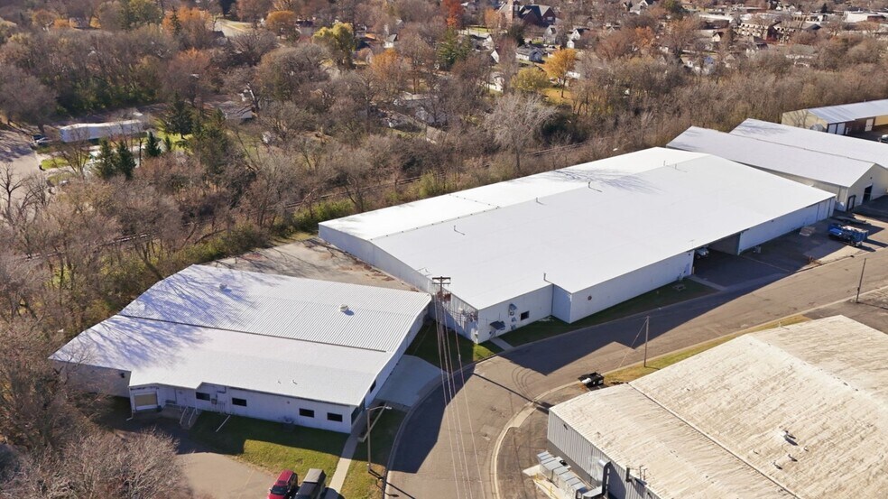 Primary Photo Of 150 Industrial Park Rd SE, Cokato Manufacturing For Sale