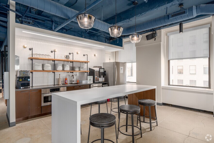 More Photos Of 123 S Broad St, Philadelphia Office For Lease