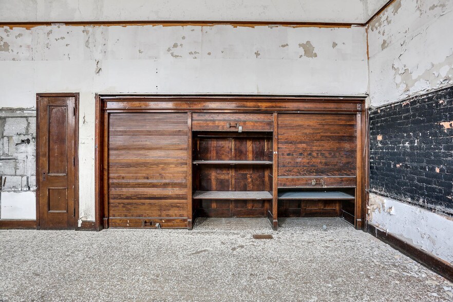 More Photos Of 8411 E Forest Ave, Detroit Schools For Sale