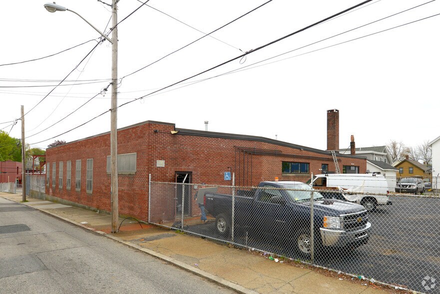 More Photos Of 765 Main St, Pawtucket Warehouse For Sale