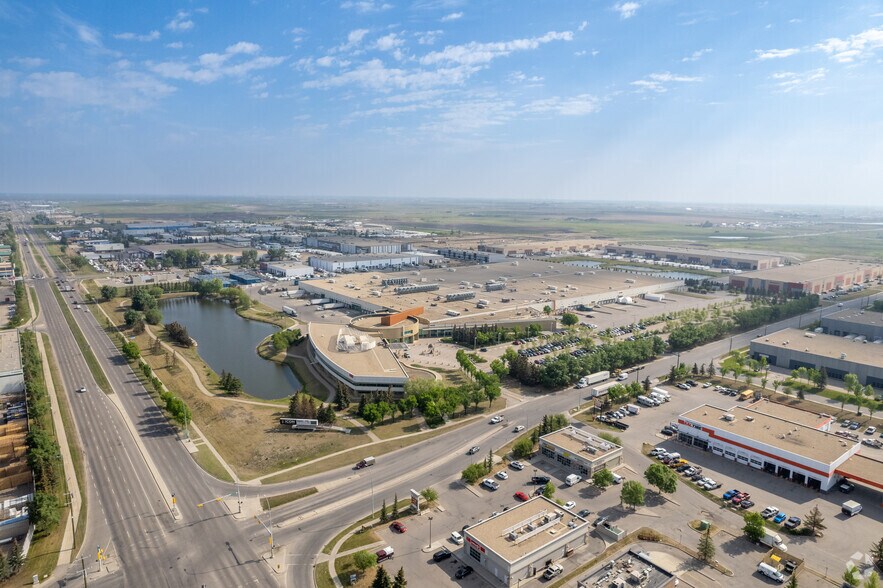 More Photos Of 2-10 Smed Ln SE, Calgary Distribution For Lease