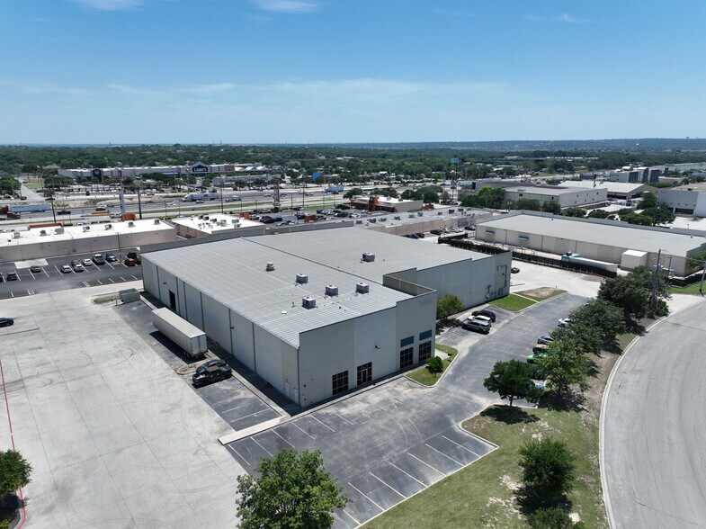 More Photos Of 5850 Corridor Pky, Schertz Warehouse For Lease