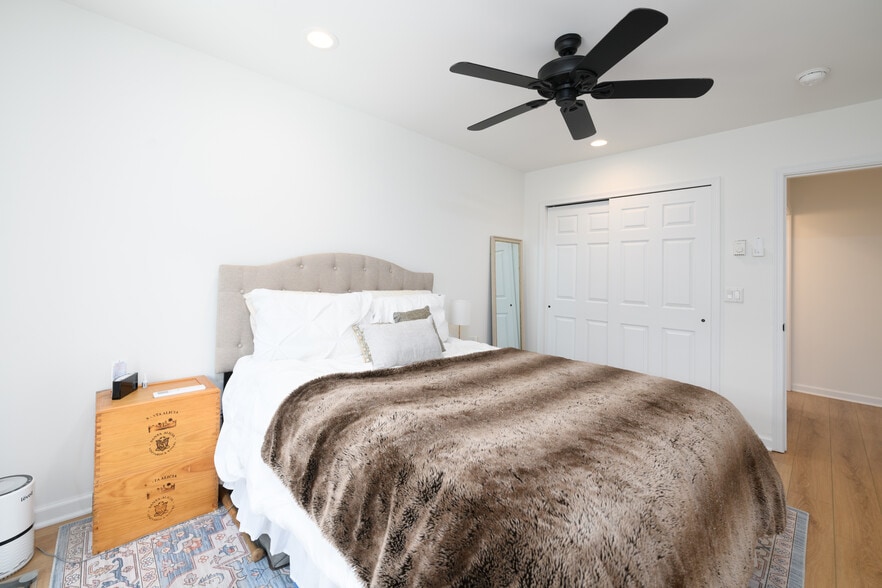 More Photos Of 96 1st Ave, Atlantic Highlands Storefront Retail Residential For Sale