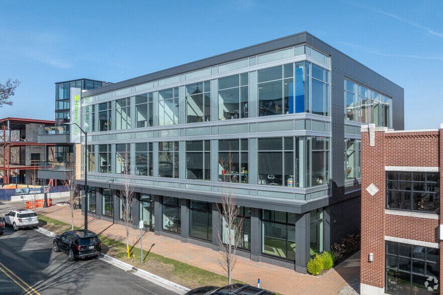 More Photos Of 171 College Ave, Holland Medical For Lease