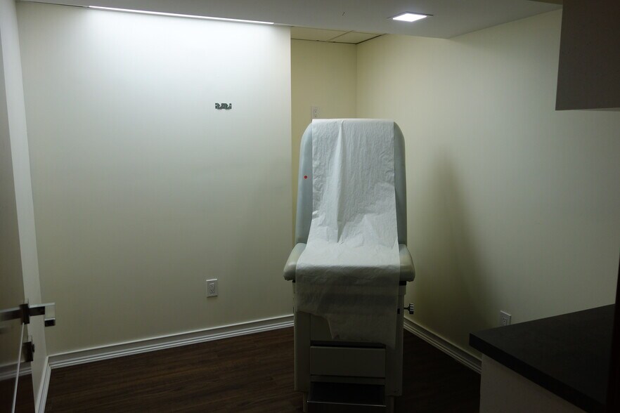 More Photos Of 6433 98th St, Rego Park Healthcare For Lease