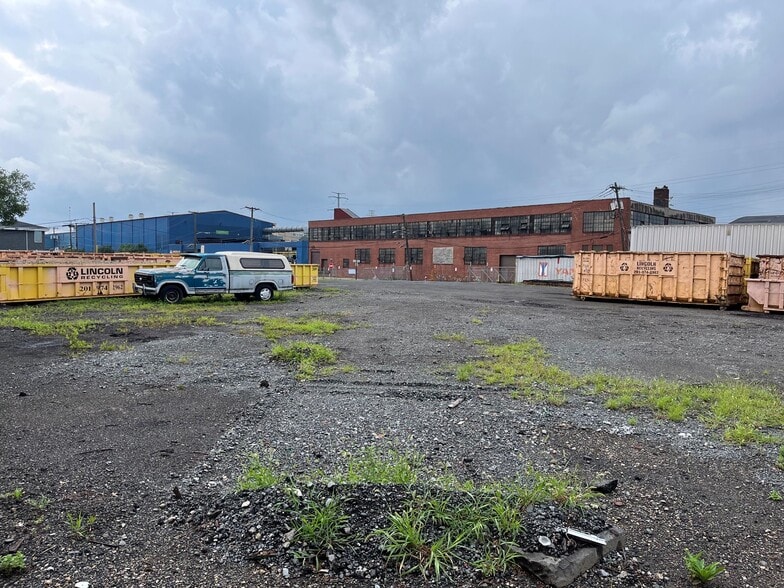 More Photos Of 4800 Dell Ave, North Bergen Land For Lease