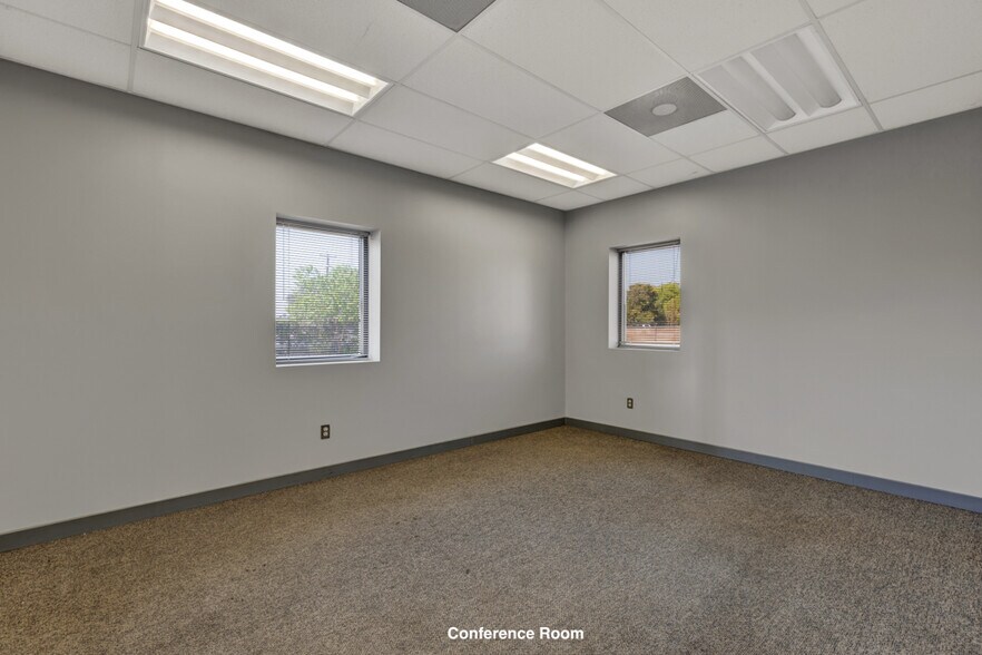 More Photos Of 6226 Fairdale Dr, San Antonio Warehouse For Lease