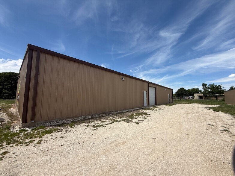 Primary Photo Of 1814 N Access Rd, Clyde Distribution For Lease