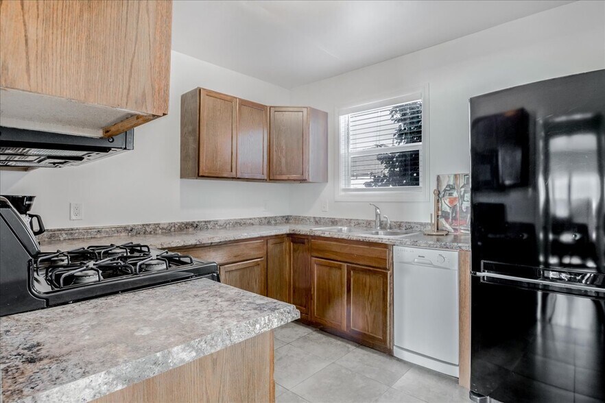 More Photos Of 622 S Pacific Coast Hwy, Redondo Beach Apartments For Sale