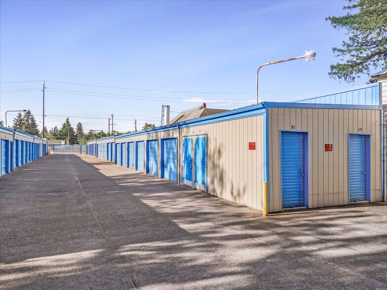 More Photos Of 5803 SE Johnson Creek Blvd, Portland Self Storage For Sale