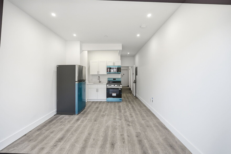 More Photos Of 2152 Muliner Ave, Bronx Apartments For Sale