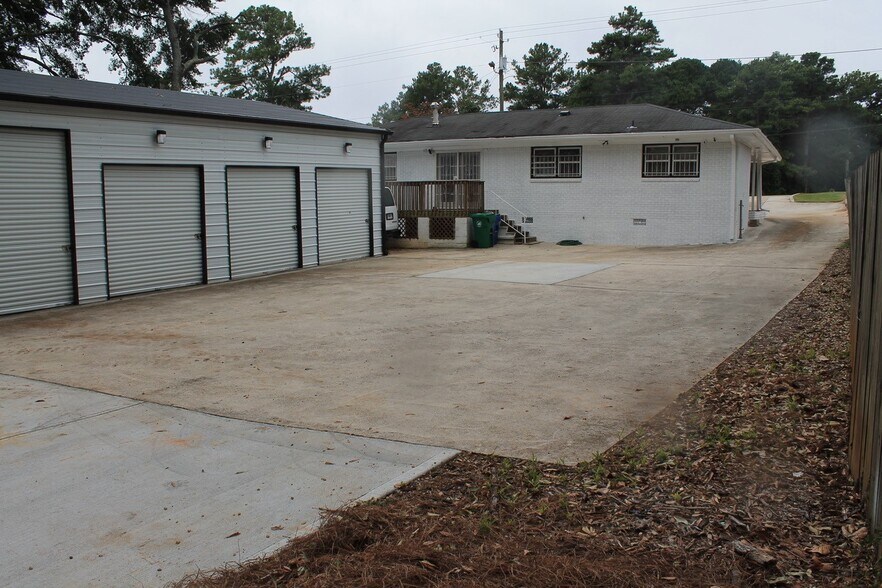 More Photos Of 2364 Candler Rd, Decatur Office Residential For Lease