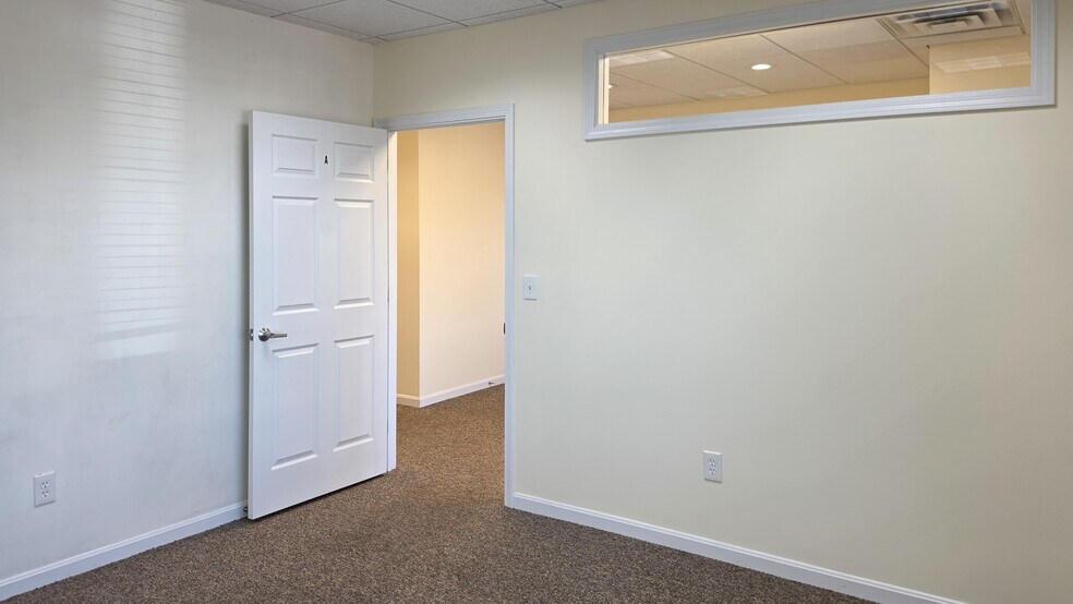 More Photos Of 6900 Houston Rd, Florence Office For Sale