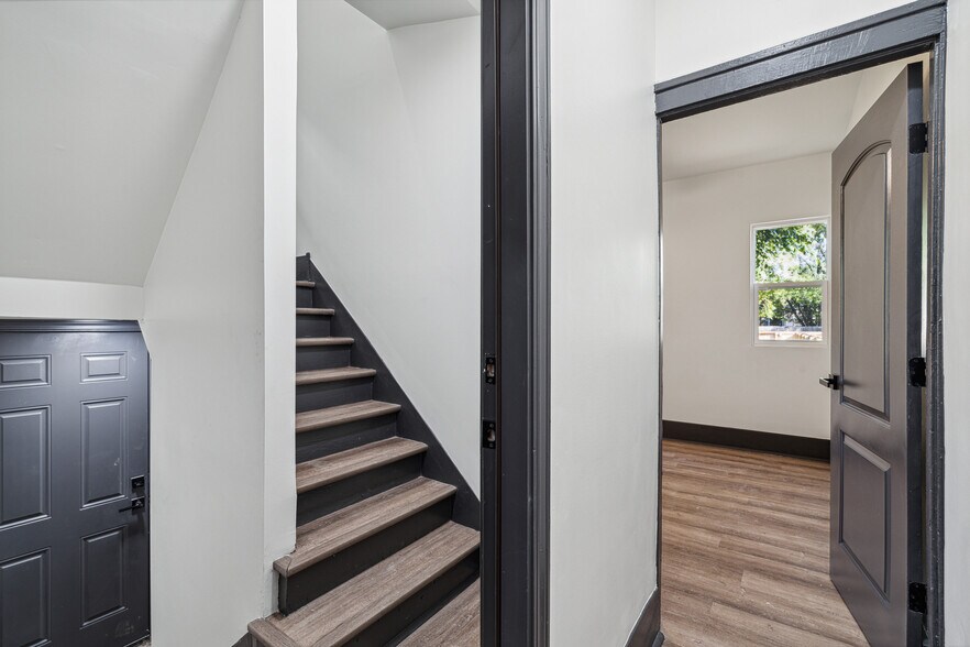 More Photos Of 508-510 E Markison Ave, Columbus Apartments For Sale