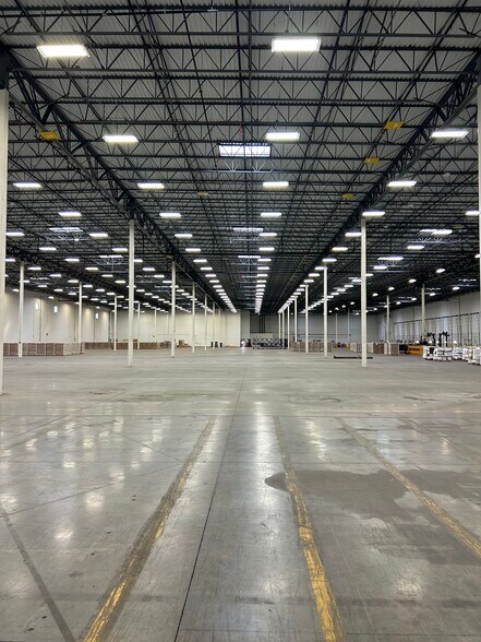 More Photos Of 15 Ritter Way, Lebanon Manufacturing For Lease