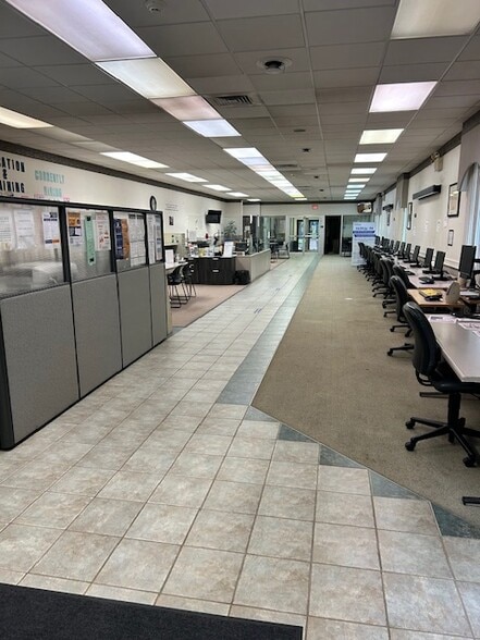 More Photos Of 329 Pine St, Williamsport Office For Sale