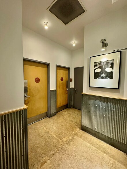 More Photos Of 1023-1025 W Belmont Ave, Chicago Storefront For Sale