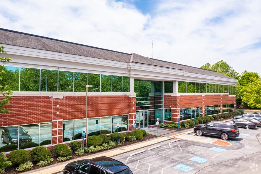 More Photos Of 10 Campus Blvd, Newtown Square Office For Sale