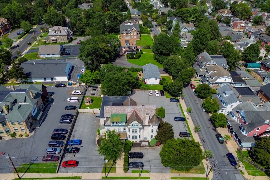 More Photos Of 541 Seneca St, Fountain Hill Healthcare For Sale