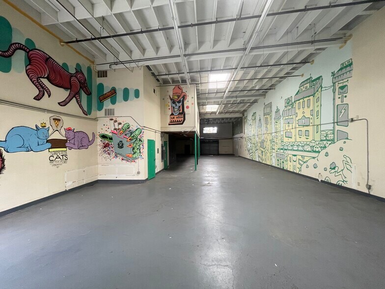 More Photos Of 1025 E 18th St, Los Angeles Warehouse For Lease