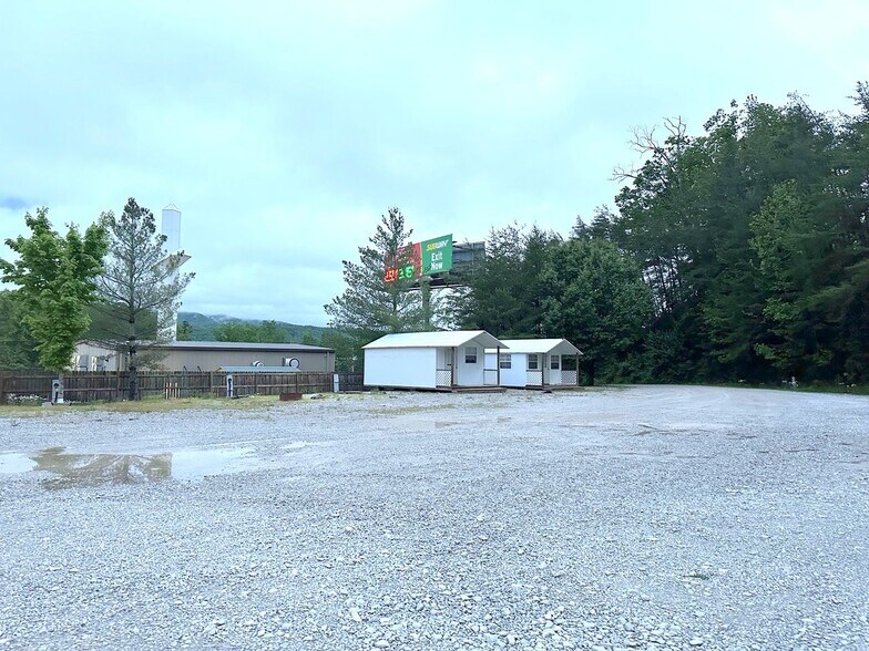 More Photos Of 269 Luther Seiber blvd, Pioneer Specialty For Sale