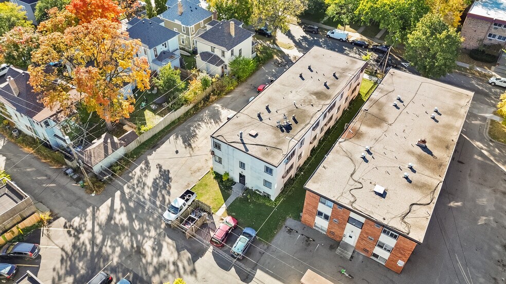 More Photos Of 2637 Pleasant Ave S, Minneapolis Apartments For Sale