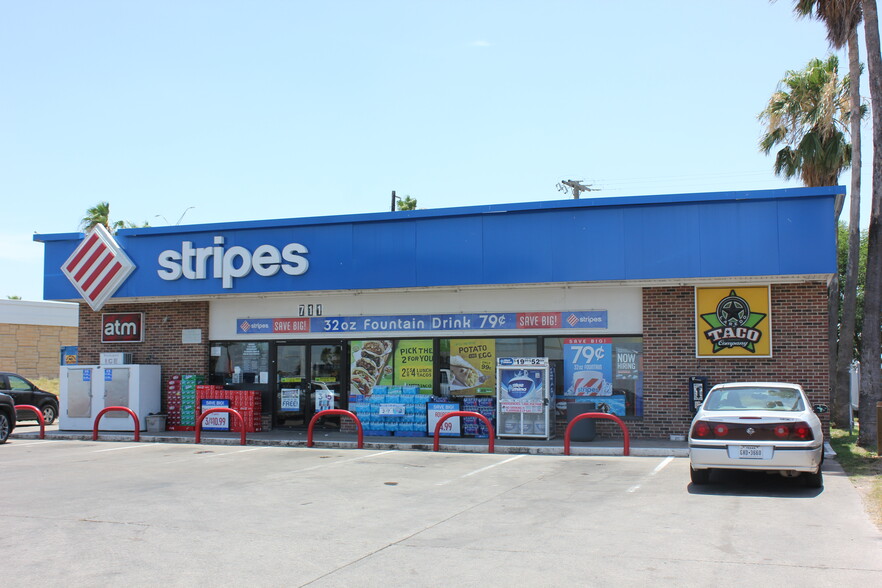 Primary Photo Of 711 N Nebraska Ave, San Juan Convenience Store For Sale